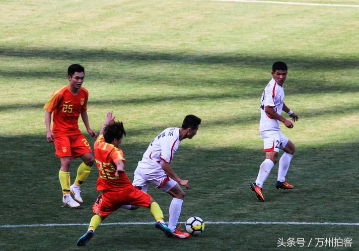 U23国足6-2大胜朝鲜，你如何评价朝鲜男足排队吃泡面视频朝鲜男足排队吃泡面 显示器